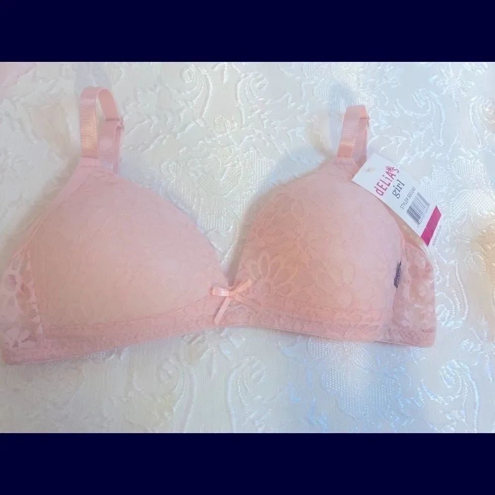 🌸Delia’s Girls lace floral Print sexy Bras 32A